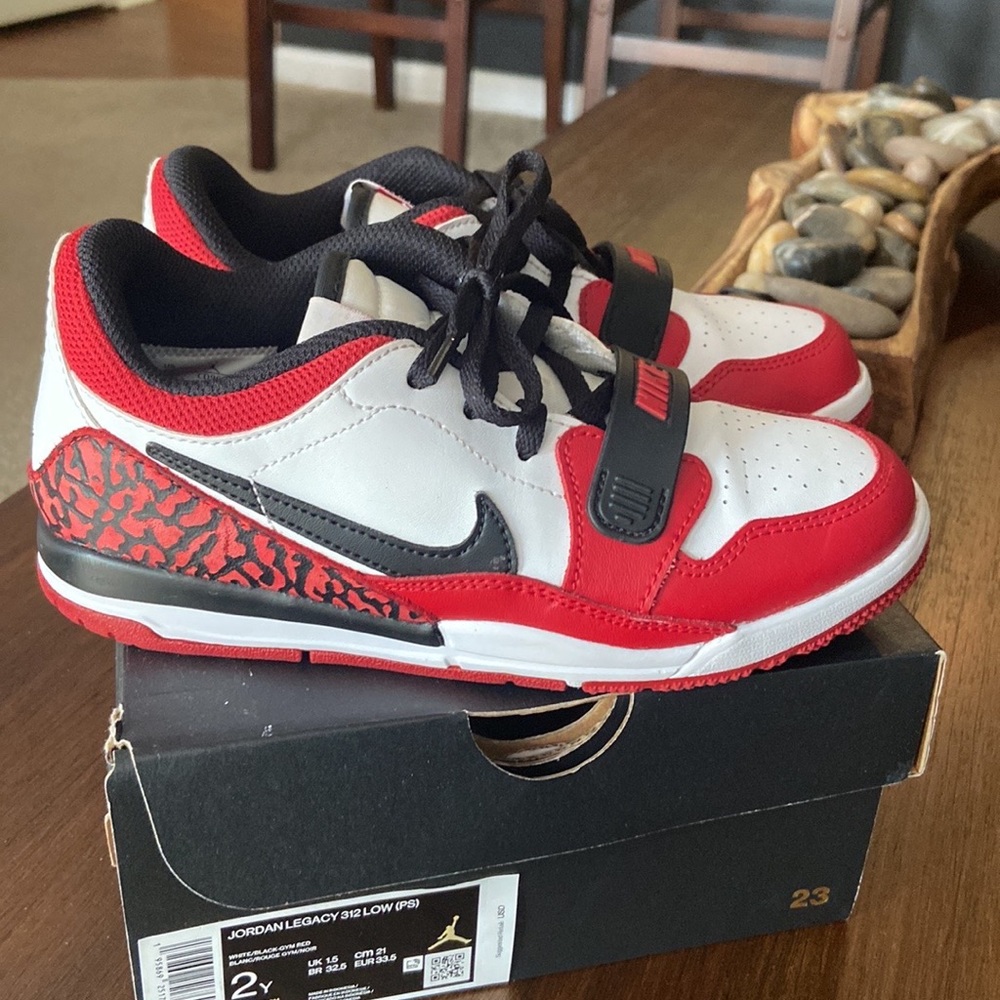 Jordan legacy Low 312